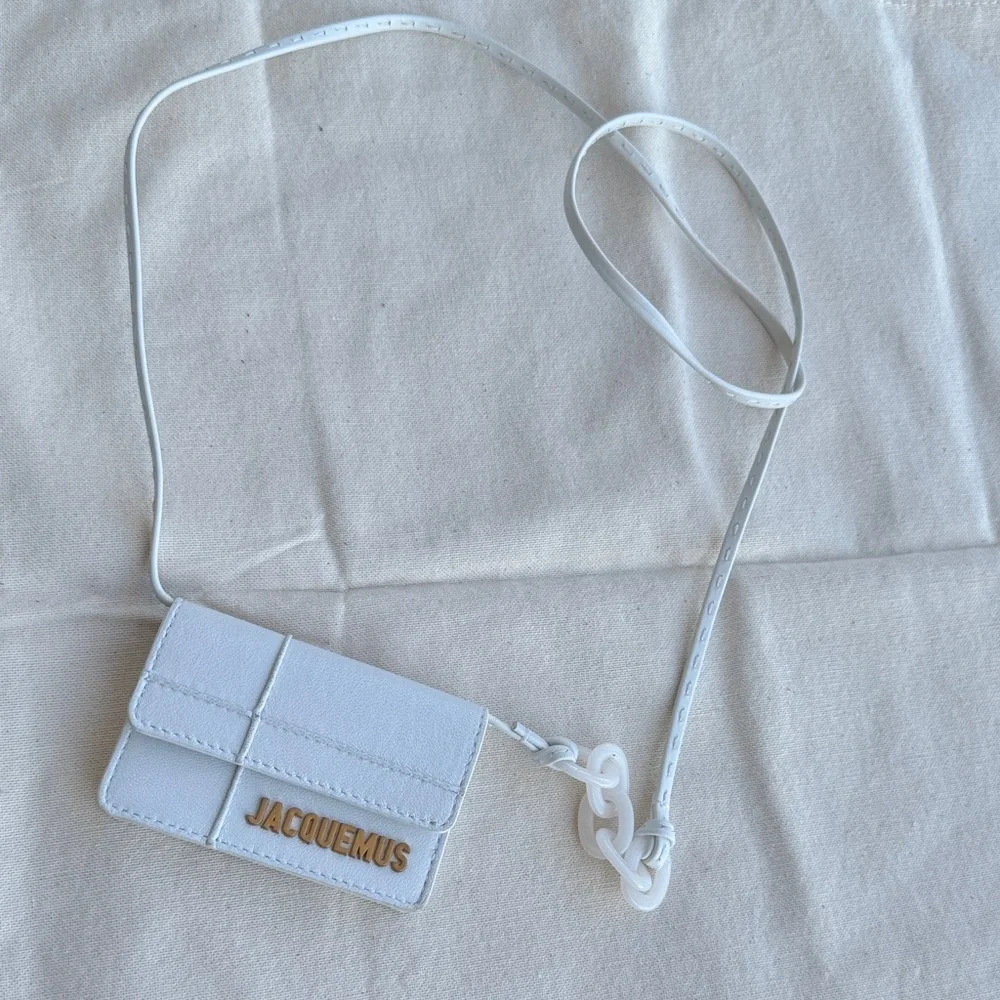 Jacquemus white leather cardholder crossbody with gold logo - Picture 1 of 6
